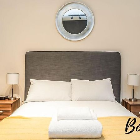 Spacious 2Br-1Ba - Grassmarket - Free Parking By Bonjour Residences Edinburgh Kültér fotó