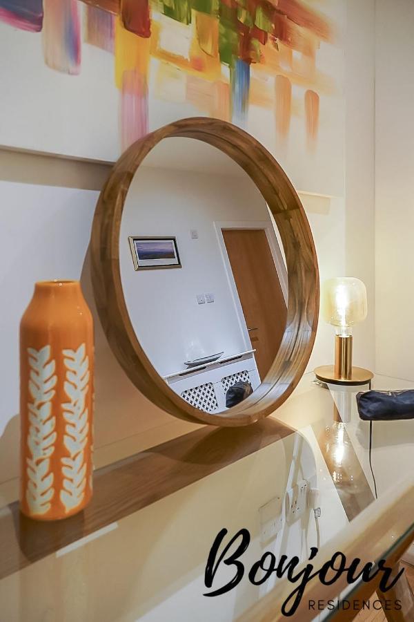 Spacious 2Br-1Ba - Grassmarket - Free Parking By Bonjour Residences Edinburgh Kültér fotó