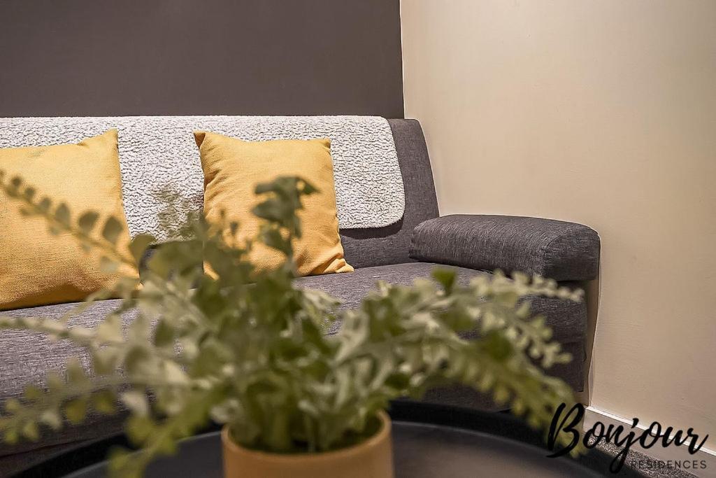 Spacious 2Br-1Ba - Grassmarket - Free Parking By Bonjour Residences Edinburgh Kültér fotó