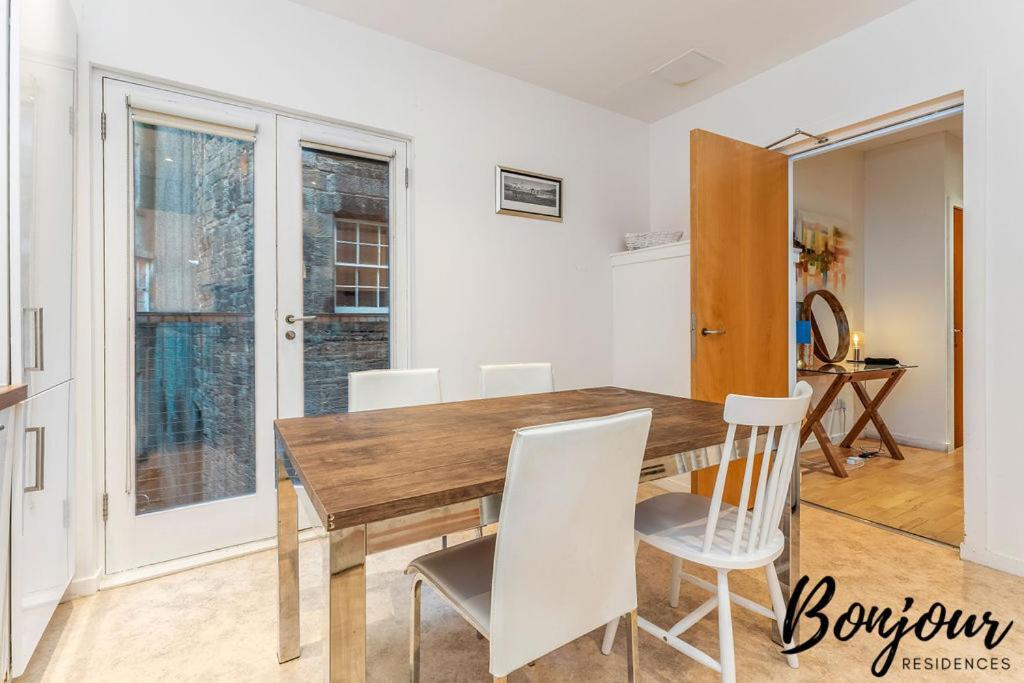 Spacious 2Br-1Ba - Grassmarket - Free Parking By Bonjour Residences Edinburgh Kültér fotó