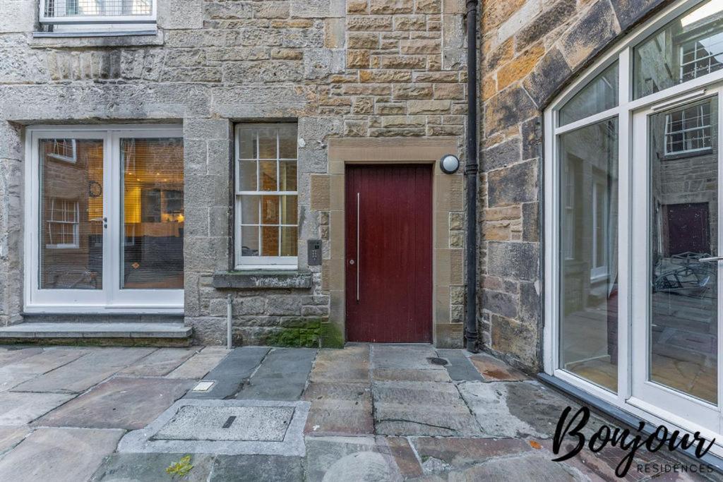 Spacious 2Br-2Ba - Grassmarket - Free Parking By Bonjour Residences Edinburgh Kültér fotó